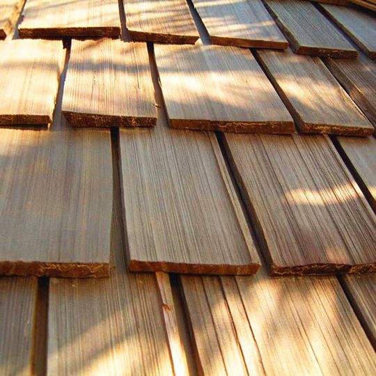 Waldun Forest Products 1/2" x 24" Certi-Split Rustic Handsplit Medium Cedar Shake