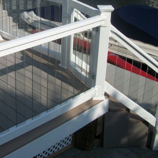 Phoenix Manufacturing 4' Glass Level Rail Kit with Glass Balusters