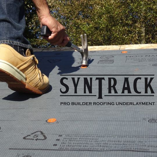 FT Synthetics SynTrack Pro Builder Synthetic Roofing Underlayment with Fiber Grip Walking Surface — FT1STFGWS8M