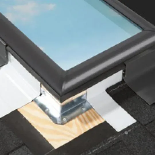 Velux D06 & D26 Shingles/Shakes Flashing Kit for Deck-Mounted Skylight