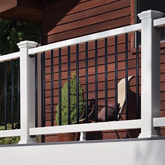 Trex Select Horizontal Rail Kit with Round Aluminum Balusters — TRXSHRKRB642WH