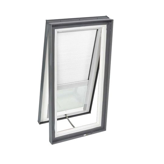 Velux Manual "Fresh Air" Deck-Mounted Skylight with Aluminum Cladding, Tempered Low-E3 Glass & White Solar Room Darkening Blind — VELVSM082005CS00