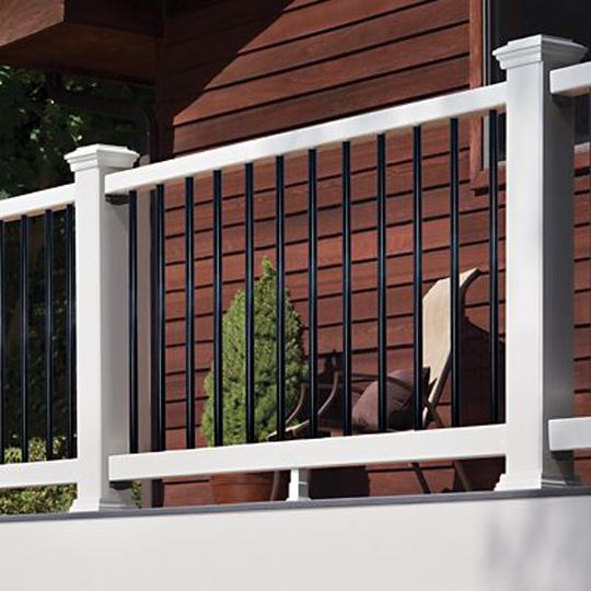 Trex Select Horizontal Rail Kit with Round Aluminum Balusters — TRXSHRKRLB836WH